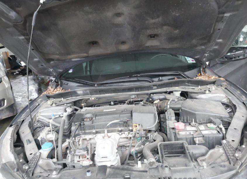 Photo 10 of 2016 Honda Accord SPORT (VIN 1HGCR2F50GA164792)