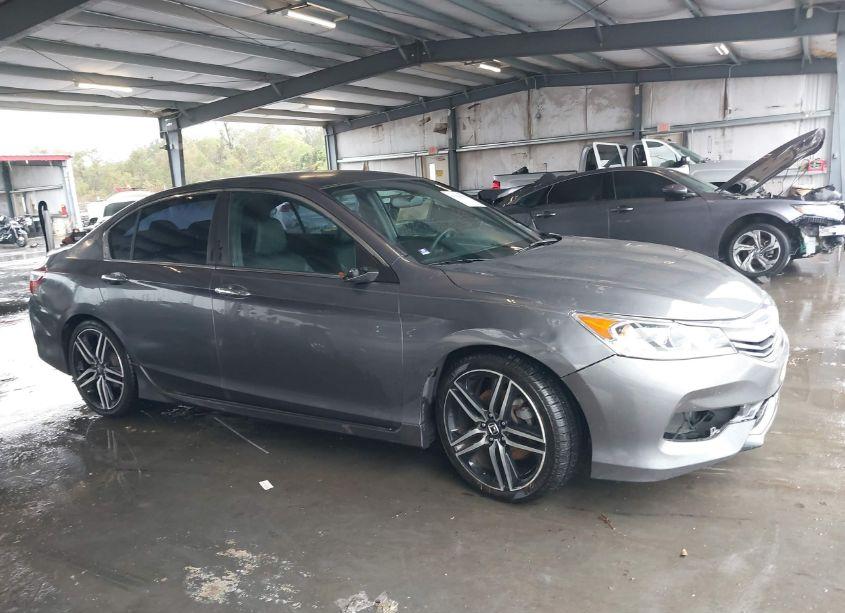 Photo 13 of 2016 Honda Accord SPORT (VIN 1HGCR2F50GA164792)