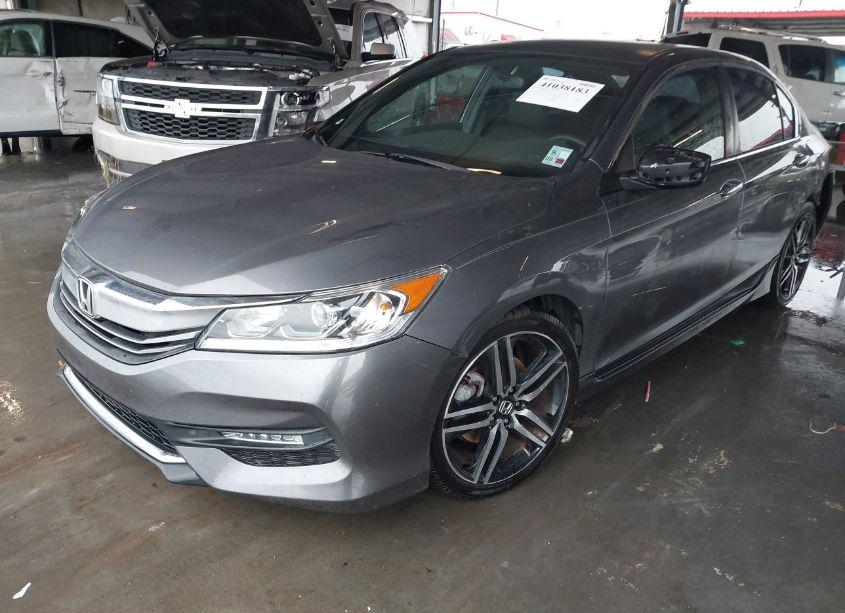 Photo 2 of 2016 Honda Accord SPORT (VIN 1HGCR2F50GA164792)