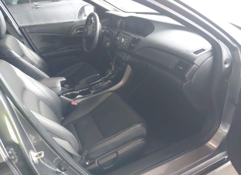 Photo 5 of 2016 Honda Accord SPORT (VIN 1HGCR2F50GA164792)