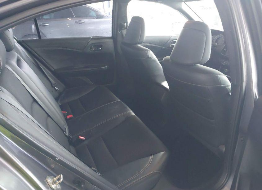 Photo 8 of 2016 Honda Accord SPORT (VIN 1HGCR2F50GA164792)