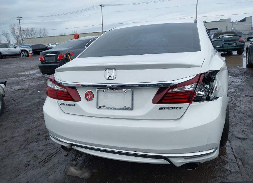 Photo 16 of 2016 Honda Accord SPORT (VIN 1HGCR2F50GA198702)