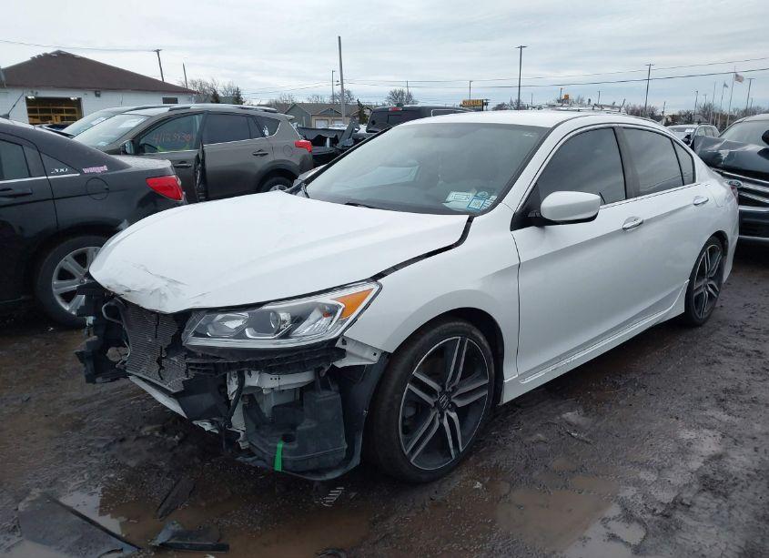 Photo 2 of 2016 Honda Accord SPORT (VIN 1HGCR2F50GA198702)