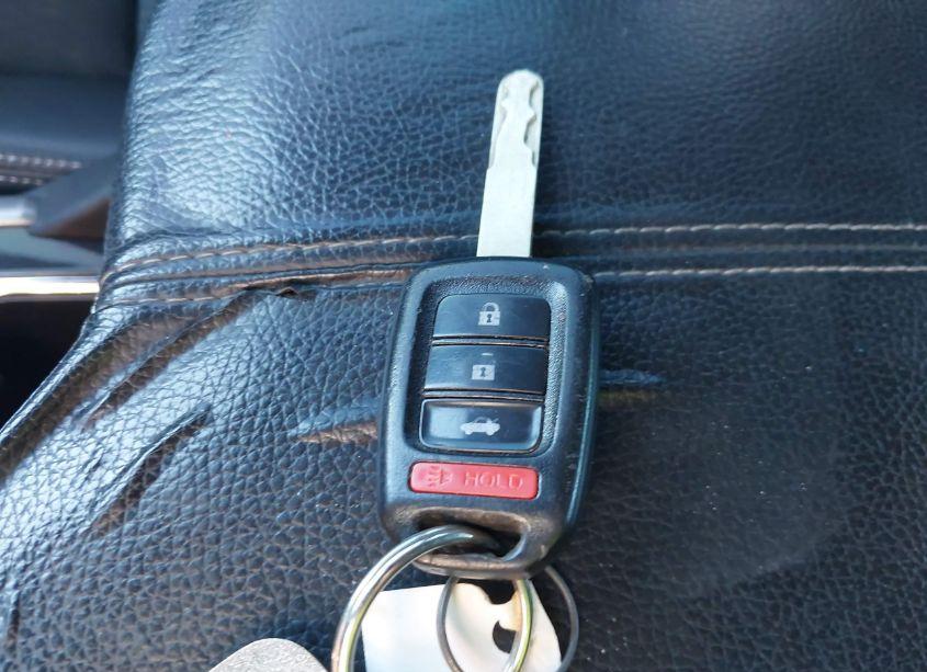 Photo 11 of 2016 Honda Accord SPORT (VIN 1HGCR2F50GA210251)