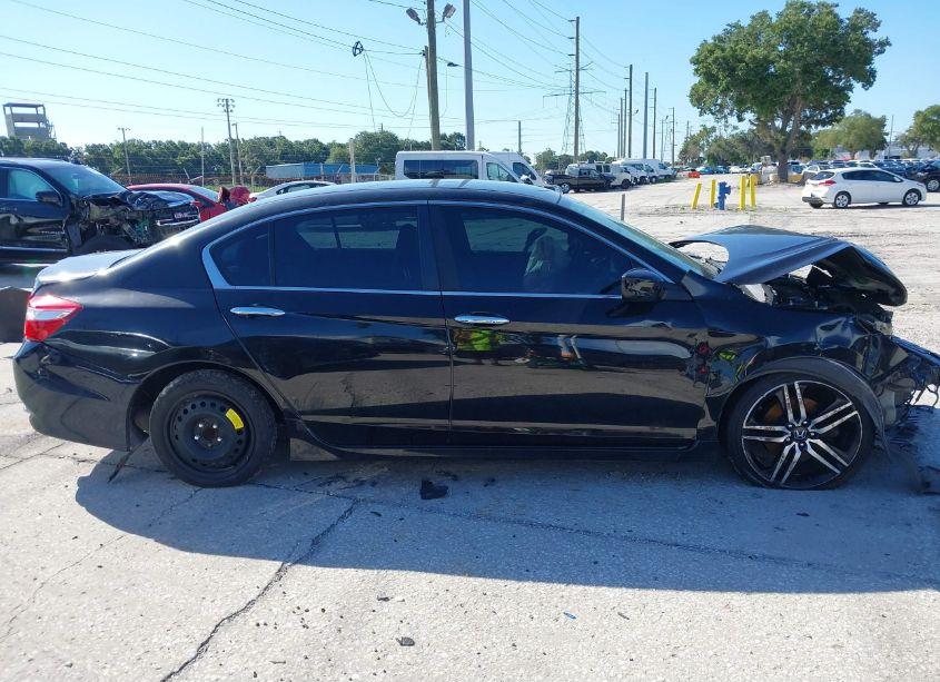 Photo 14 of 2016 Honda Accord SPORT (VIN 1HGCR2F50GA210251)