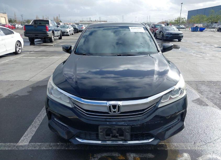 Photo 12 of 2017 Honda Accord SPORT (VIN 1HGCR2F50HA008155)