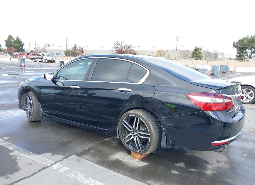 Photo 3 of 2017 Honda Accord SPORT (VIN 1HGCR2F50HA008155)