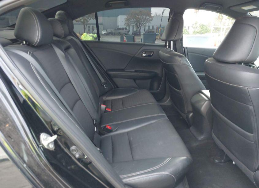 Photo 8 of 2017 Honda Accord SPORT (VIN 1HGCR2F50HA008155)