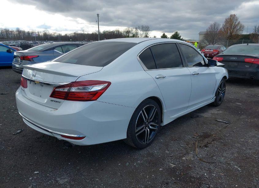 Photo 4 of 2017 Honda Accord SPORT (VIN 1HGCR2F50HA013565)