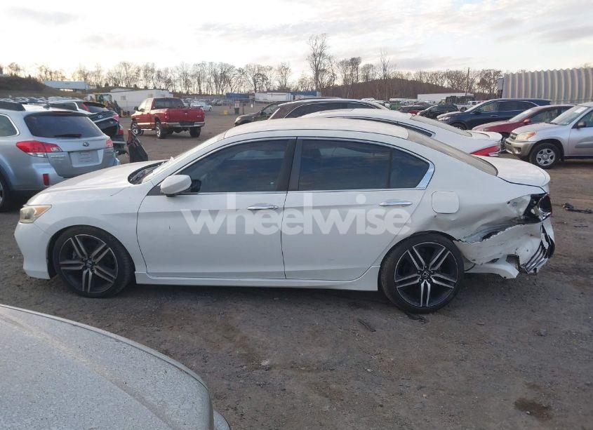 Photo 14 of 2017 Honda Accord SPORT (VIN 1HGCR2F50HA026848)