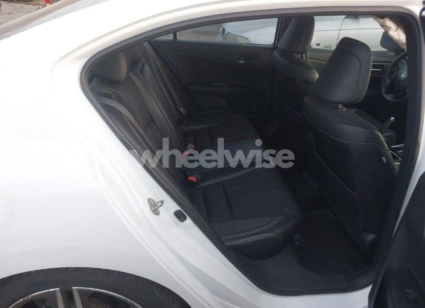 Photo 8 of 2017 Honda Accord SPORT (VIN 1HGCR2F50HA026848)