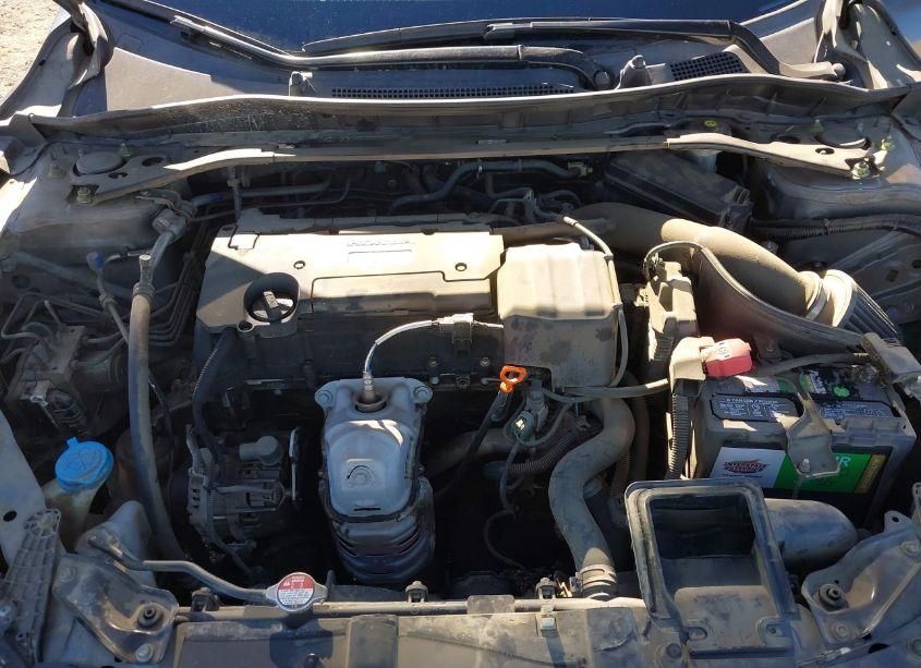 Photo 10 of 2017 Honda Accord SPORT (VIN 1HGCR2F50HA099671)