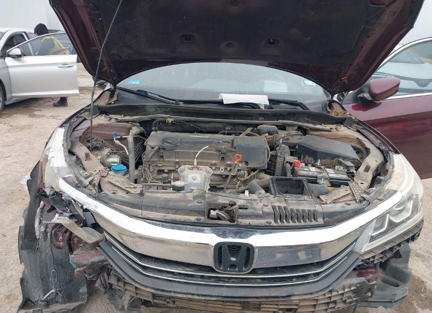 Photo 10 of 2017 Honda Accord SPORT (VIN 1HGCR2F50HA133513)