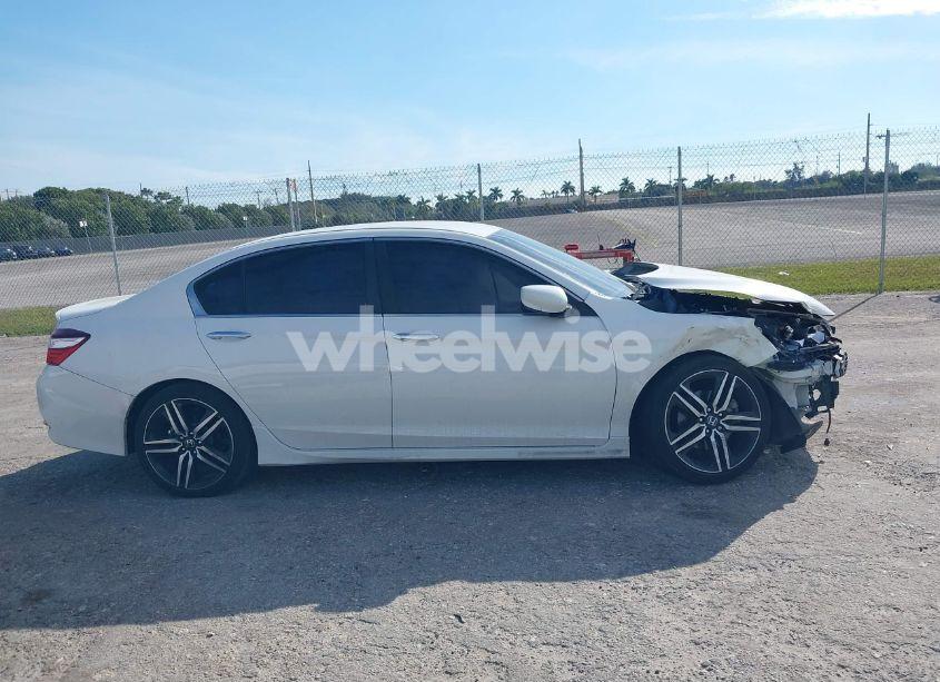 Photo 14 of 2017 Honda Accord SPORT (VIN 1HGCR2F50HA281936)