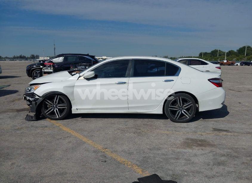 Photo 15 of 2017 Honda Accord SPORT (VIN 1HGCR2F50HA281936)