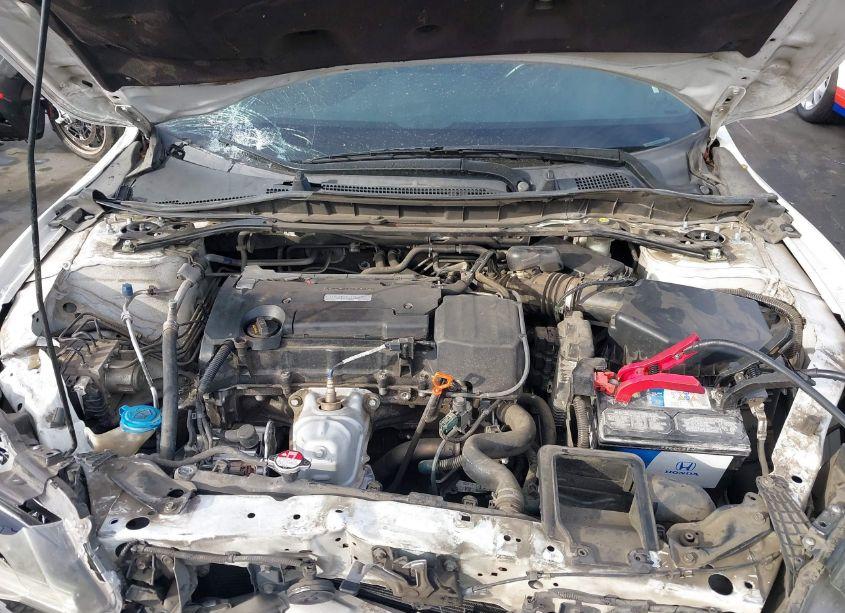 Photo 10 of 2017 Honda Accord SPORT (VIN 1HGCR2F50HA290040)