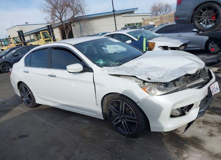 Photo 14 of 2017 Honda Accord SPORT (VIN 1HGCR2F50HA290040)