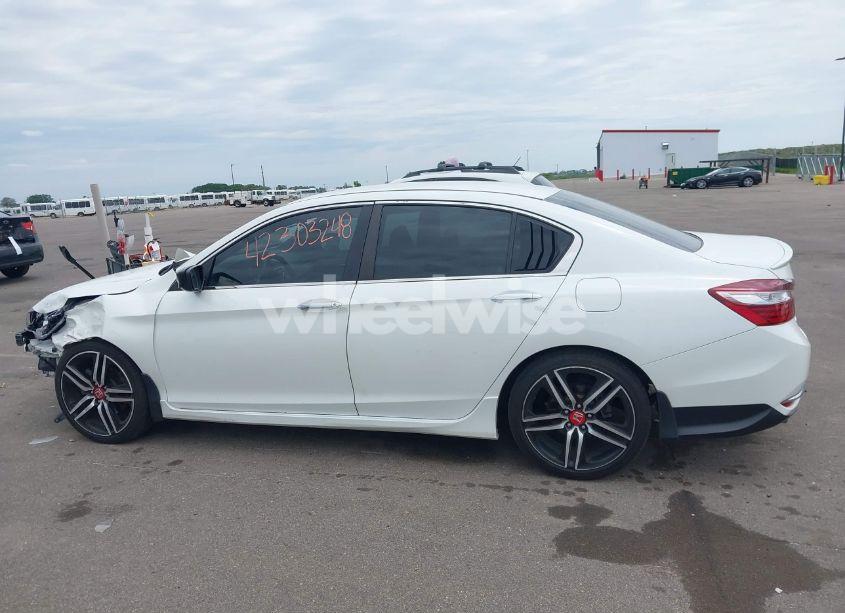 Photo 14 of 2017 Honda Accord SPORT (VIN 1HGCR2F50HA292452)