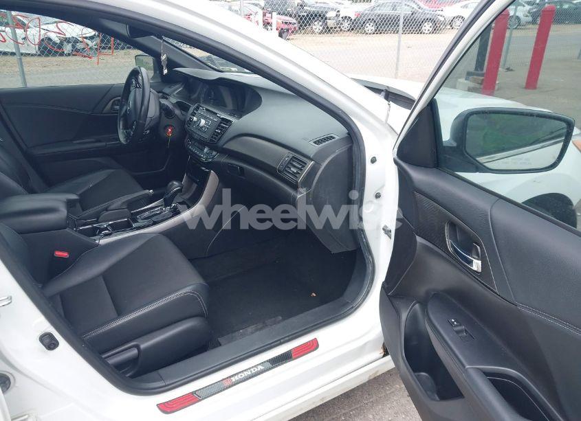 Photo 5 of 2017 Honda Accord SPORT (VIN 1HGCR2F50HA292452)