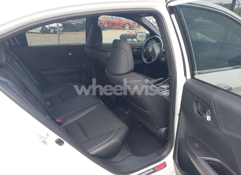 Photo 8 of 2017 Honda Accord SPORT (VIN 1HGCR2F50HA292452)