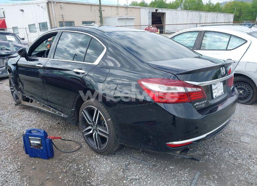 Photo 3 of 2017 Honda Accord SPORT (VIN 1HGCR2F50HA296811)