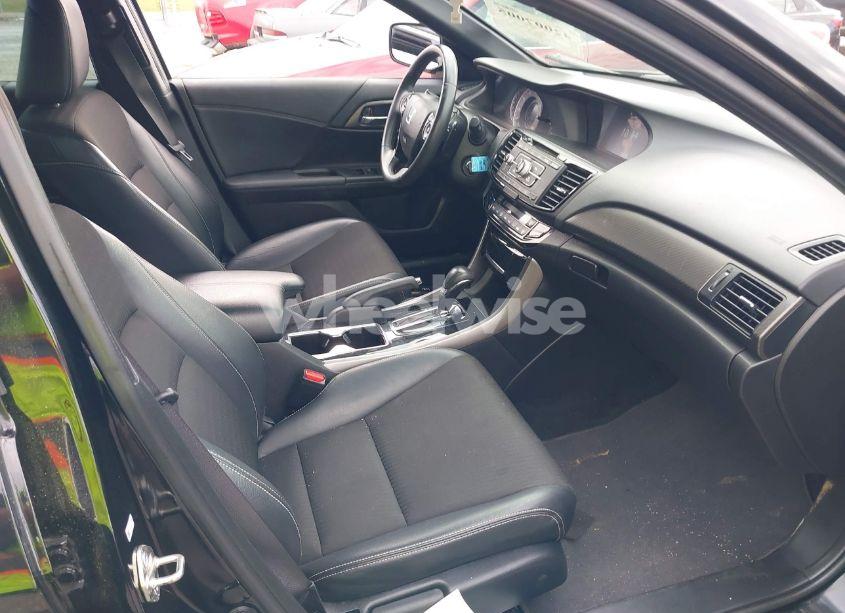 Photo 5 of 2017 Honda Accord SPORT (VIN 1HGCR2F50HA296811)