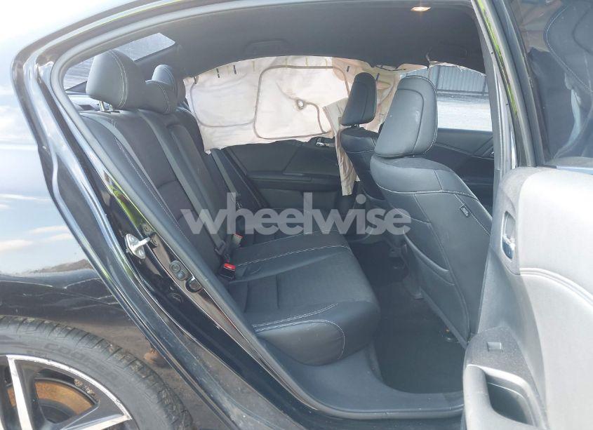 Photo 8 of 2017 Honda Accord SPORT (VIN 1HGCR2F50HA300887)