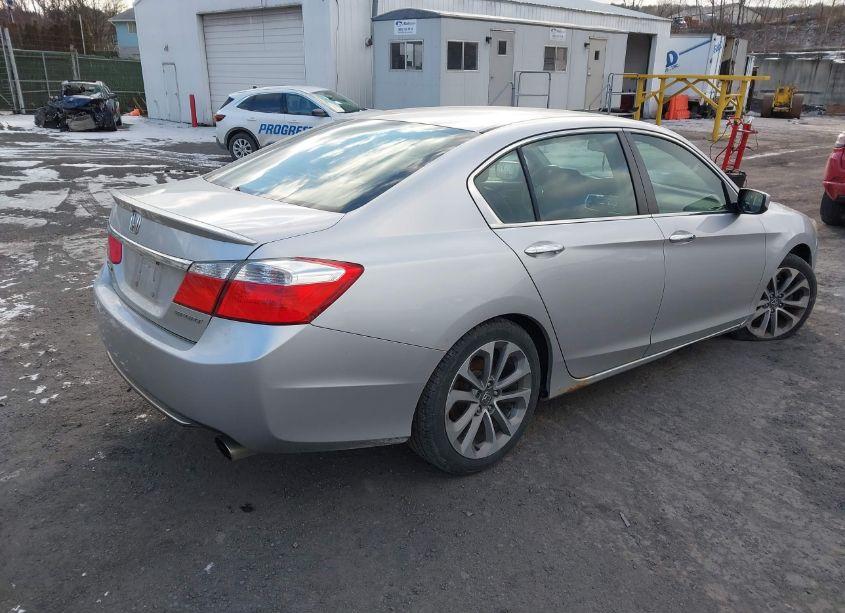 Photo 4 of 2013 Honda Accord SPORT (VIN 1HGCR2F51DA029574)