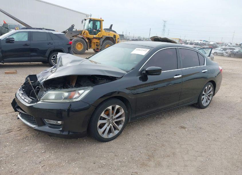 Photo 2 of 2013 Honda Accord SPORT (VIN 1HGCR2F51DA075678)