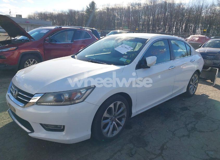 Photo 2 of 2013 Honda Accord SPORT (VIN 1HGCR2F51DA076698)