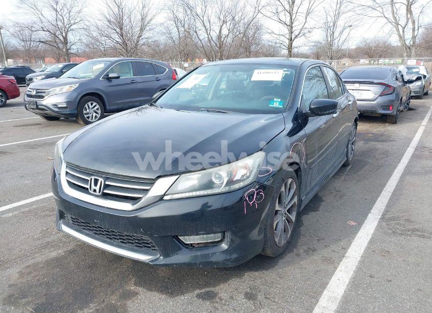 Photo 2 of 2013 Honda Accord SPORT (VIN 1HGCR2F51DA247322)