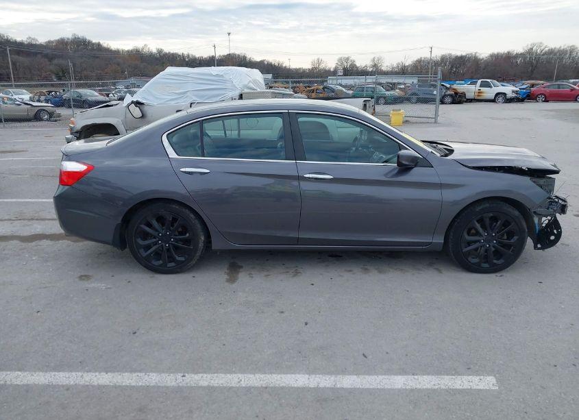 Photo 13 of 2015 Honda Accord SPORT (VIN 1HGCR2F51FA000918)