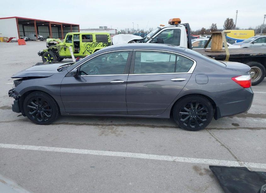 Photo 14 of 2015 Honda Accord SPORT (VIN 1HGCR2F51FA000918)