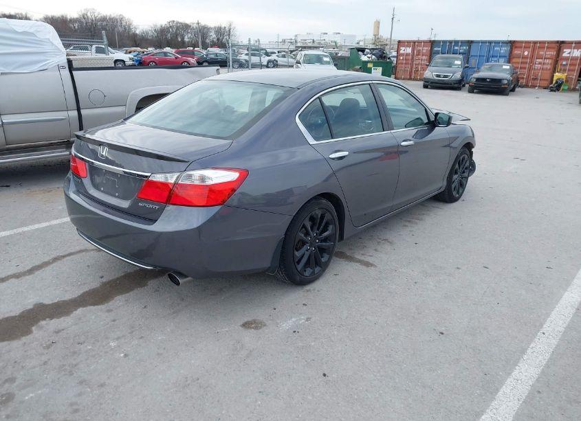 Photo 4 of 2015 Honda Accord SPORT (VIN 1HGCR2F51FA000918)