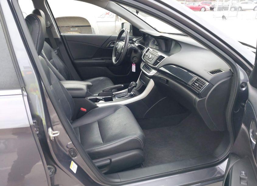 Photo 5 of 2015 Honda Accord SPORT (VIN 1HGCR2F51FA000918)