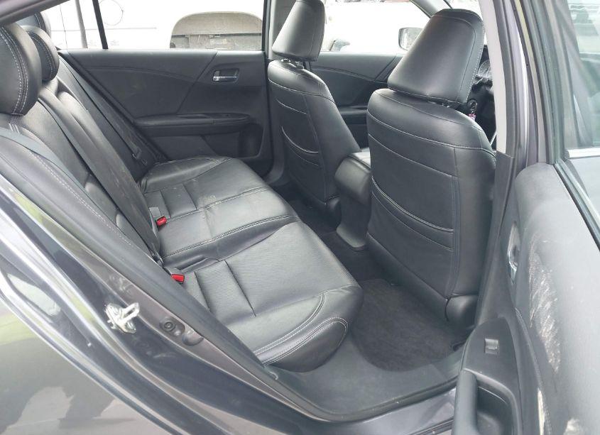 Photo 8 of 2015 Honda Accord SPORT (VIN 1HGCR2F51FA000918)