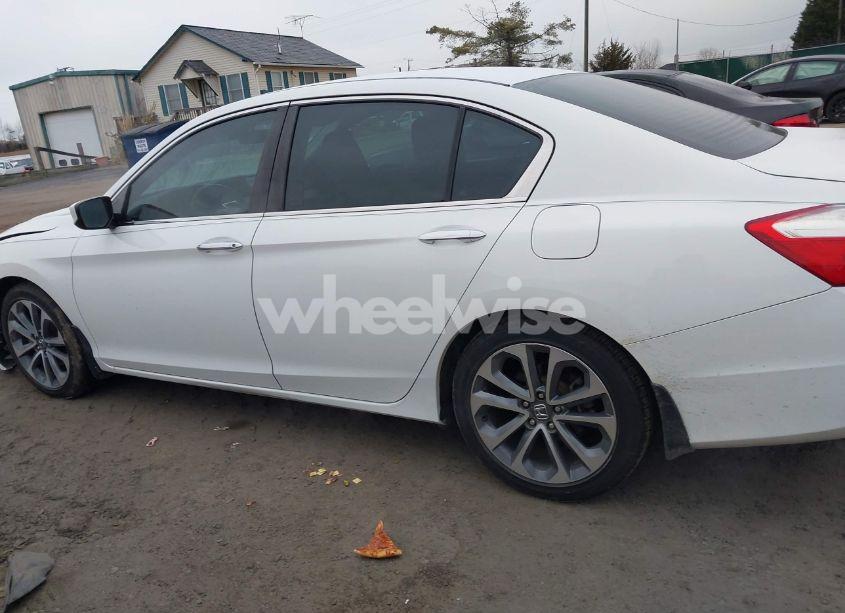 Photo 14 of 2015 Honda Accord SPORT (VIN 1HGCR2F51FA005536)