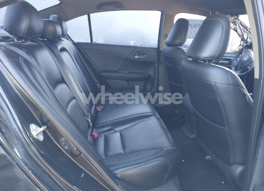 Photo 8 of 2015 Honda Accord SPORT (VIN 1HGCR2F51FA027648)