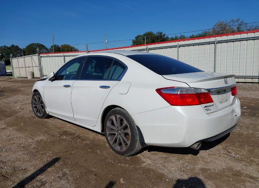 Photo 3 of 2015 Honda Accord SPORT (VIN 1HGCR2F51FA030842)