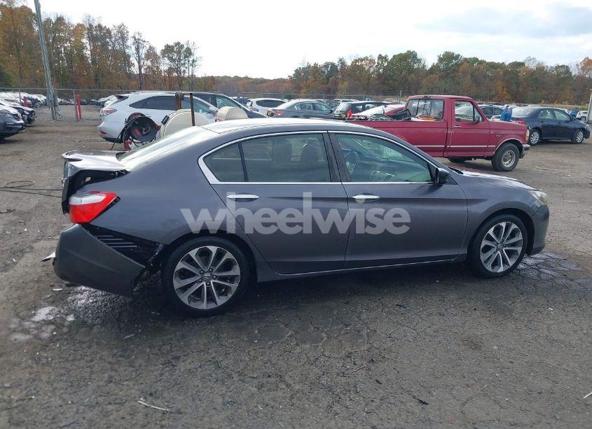 Photo 13 of 2015 Honda Accord SPORT (VIN 1HGCR2F51FA087168)