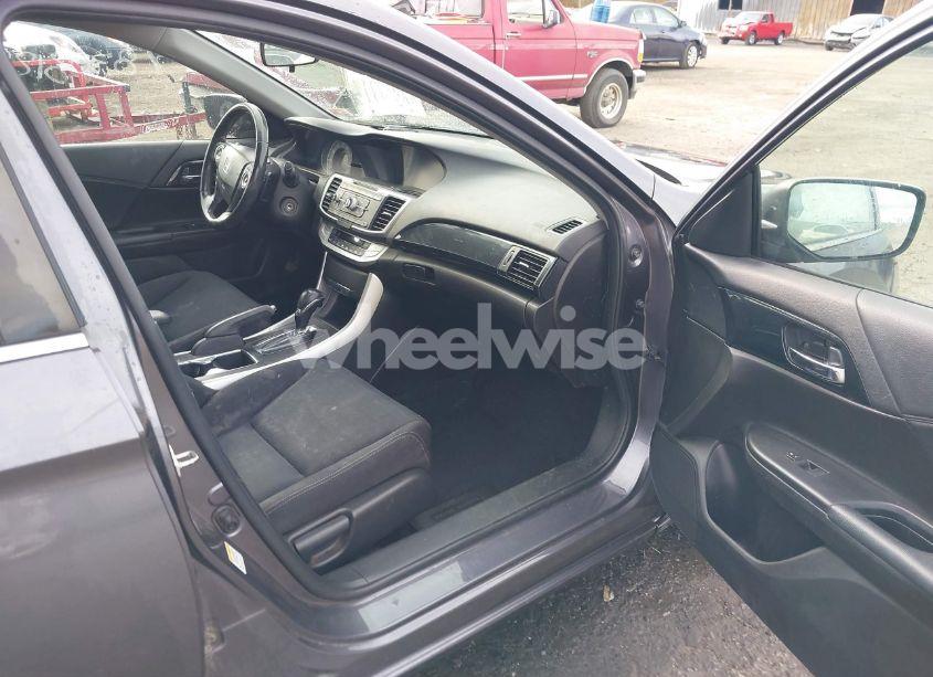 Photo 5 of 2015 Honda Accord SPORT (VIN 1HGCR2F51FA087168)