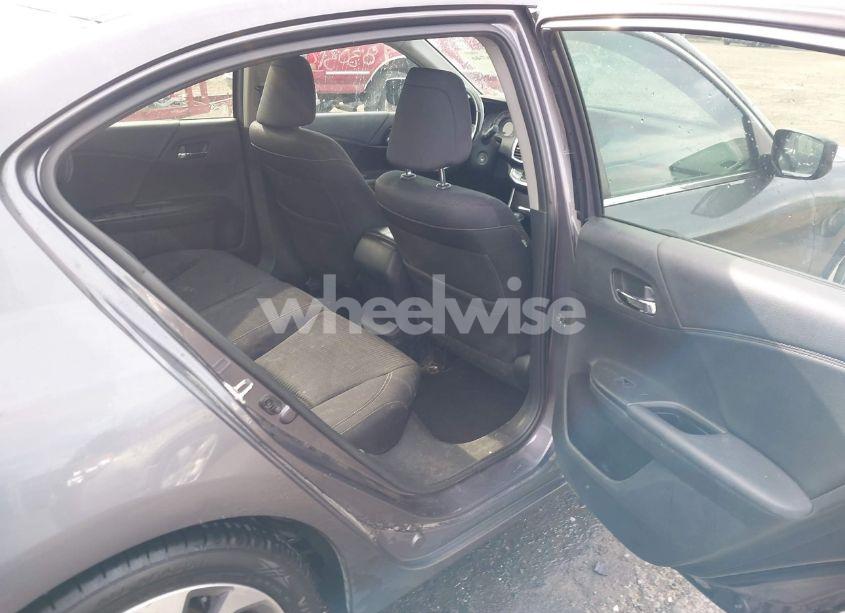 Photo 8 of 2015 Honda Accord SPORT (VIN 1HGCR2F51FA087168)