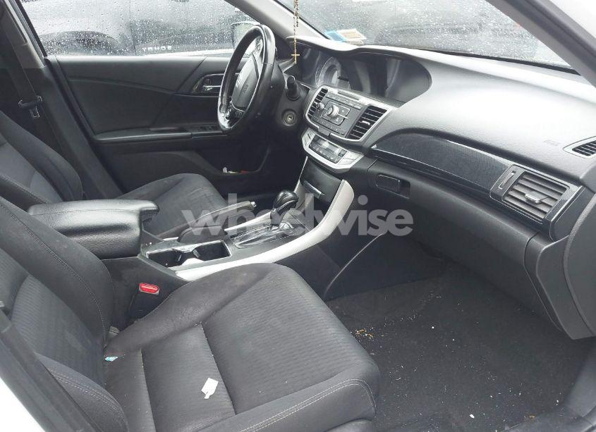 Photo 5 of 2015 Honda Accord SPORT (VIN 1HGCR2F51FA100131)