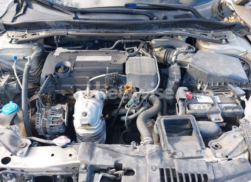 Photo 10 of 2015 Honda Accord SPORT (VIN 1HGCR2F51FA112053)