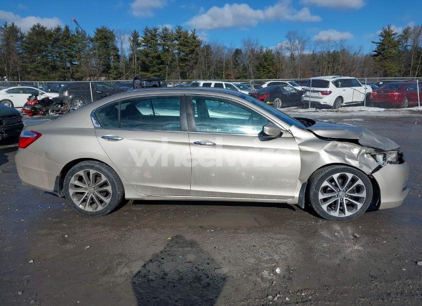 Photo 13 of 2015 Honda Accord SPORT (VIN 1HGCR2F51FA112053)