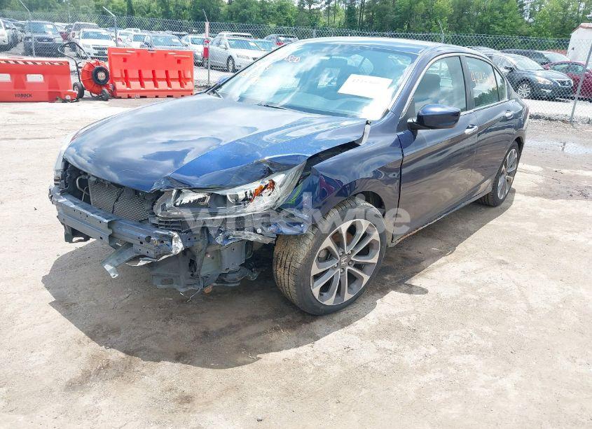 Photo 2 of 2015 Honda Accord SPORT (VIN 1HGCR2F51FA134277)