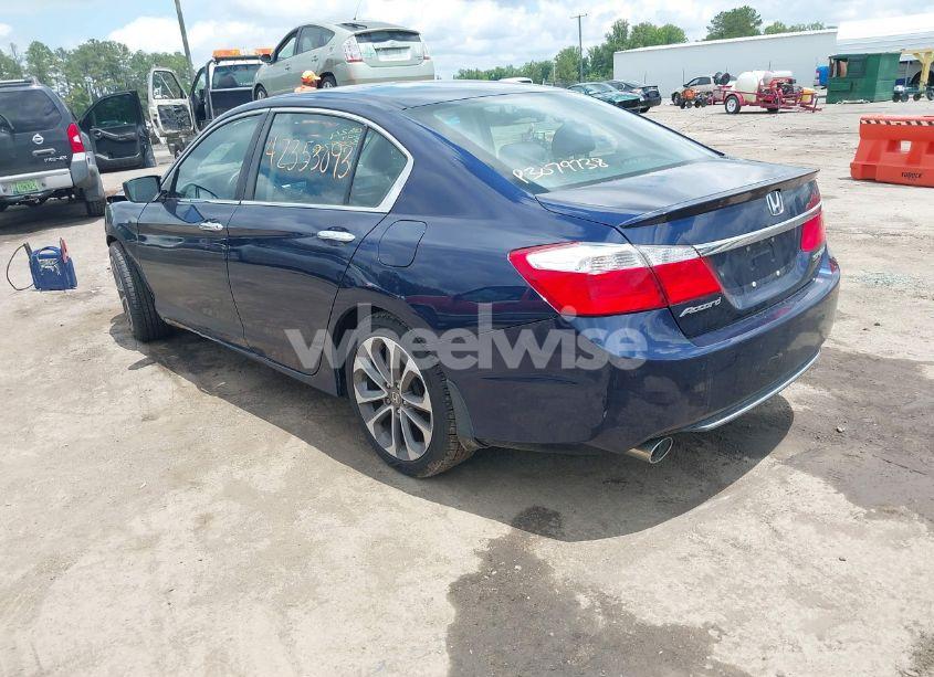 Photo 3 of 2015 Honda Accord SPORT (VIN 1HGCR2F51FA134277)