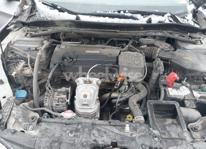 Photo 10 of 2016 Honda Accord SPORT (VIN 1HGCR2F51GA035346)