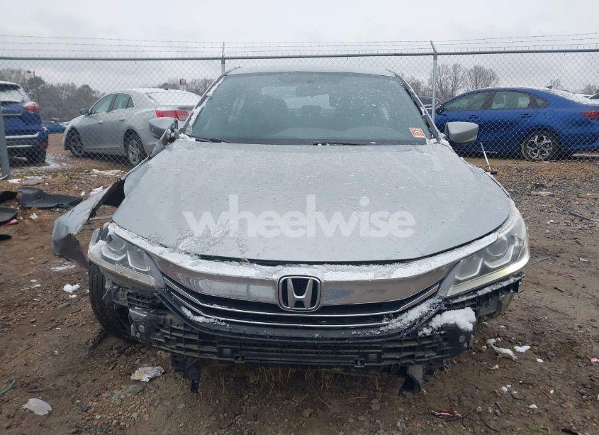 Photo 12 of 2016 Honda Accord SPORT (VIN 1HGCR2F51GA035346)