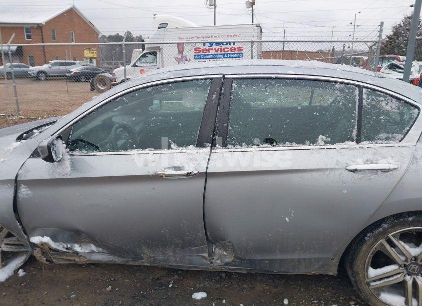 Photo 14 of 2016 Honda Accord SPORT (VIN 1HGCR2F51GA035346)